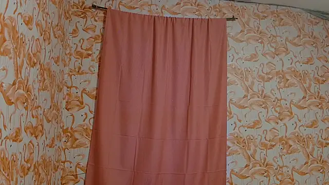 strawberrysmoothie online show from February 18, 10:39 pm