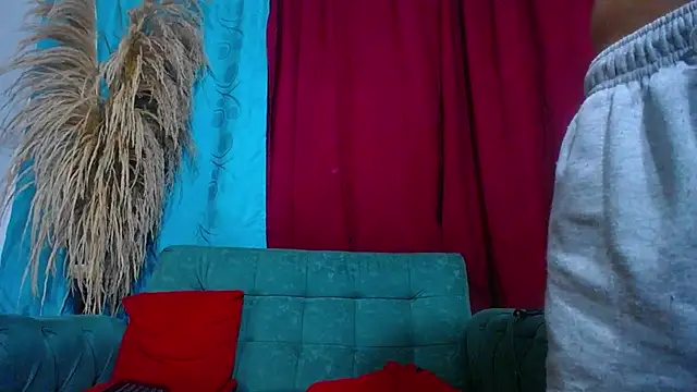 Leon hot X online show from January 6, 10:58 pm