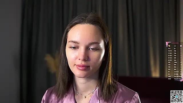 Snapshot of AnneKlint chatting on December 7, 5:15 am AnneKlint online show from December 7, 5:15 am