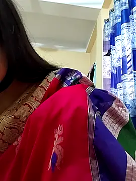 Snapshot of SimaRoy- chatting on February 9, 4:25 am SimaRoy- online show from February 9, 4:25 am