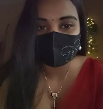 Snapshot of SimaRoy- chatting on December 5, 1:14 am SimaRoy- online show from December 5, 1:14 am