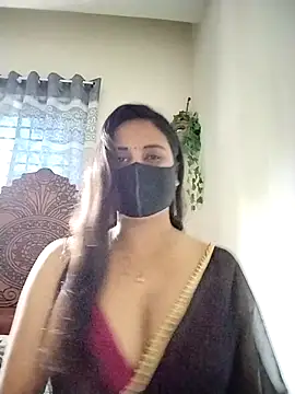 Snapshot of SimaRoy- chatting on April 6, 5:52 am SimaRoy- online show from April 6, 5:52 am