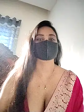 Snapshot of SimaRoy- chatting on April 7, 12:55 am SimaRoy- online show from April 7, 12:55 am