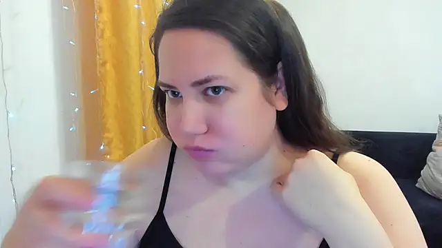  madalexa  online show from March 20, 8:35 pm