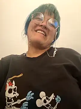 lucky-leah online show from March 21, 3:55 am