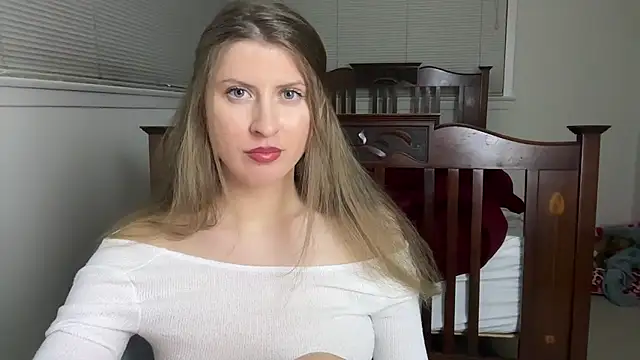 YUMIandbigWOLF online show from January 8, 4:15 am