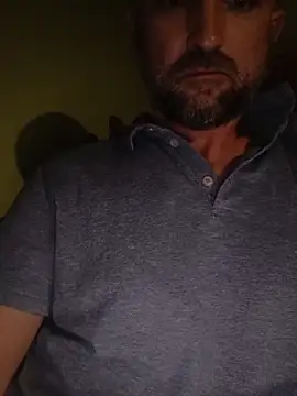 niesmialy39oon online show from September 26, 5:28 pm