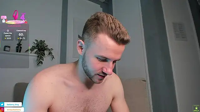 EnriqueBarberry online show from October 26, 6:19 am