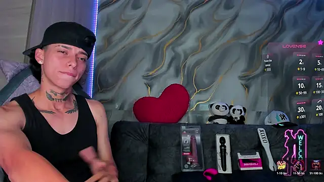 AmberAdams  online show from June 12, 4:00 am