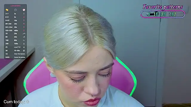 mybunnywendy online show from June 14, 6:54 pm