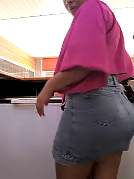 Francesca ferrari online show from April 21, 8:44 pm