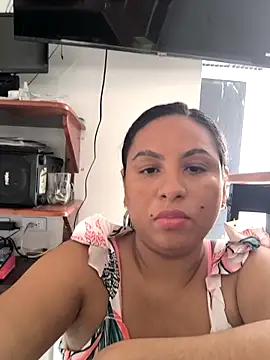 Snapshot of Francesca_ferrari chatting on April 28, 3:28 pm Francesca ferrari online show from April 28, 3:28 pm