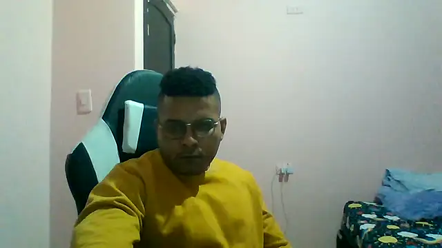 Snapshot of SaucyAffair0 chatting on June 25, 11:53 pm SaucyAffair0 online show from June 25, 11:53 pm