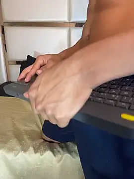 ALAN SANTHOS online show from April 10, 5:12 am