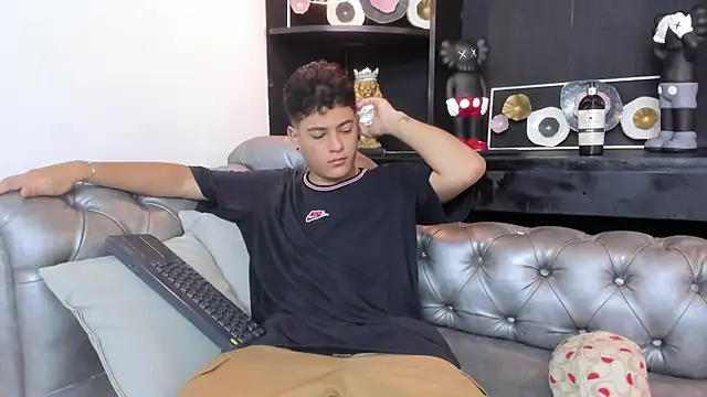 Levy Steve online show from February 28, 5:48 am