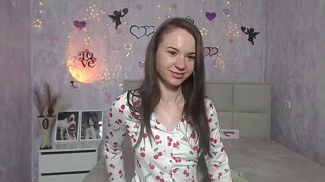 KaraCriegs online show from March 7, 9:48 pm