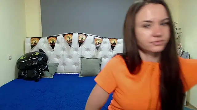 KaraCriegs online show from October 17, 5:26 pm