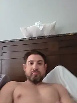 caliguy37 online show from July 19, 6:33 pm