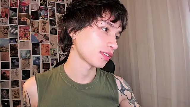 liamelf online show from March 15, 6:19 am