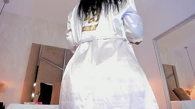 Martinaa Jones  online show from March 9, 12:42 pm