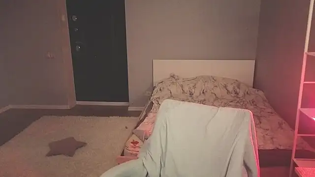 mollymila online show from January 19, 3:10 am