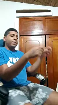 Snapshot of ElferXXX chatting on February 20, 5:23 am ElferXXX online show from February 20, 5:23 am