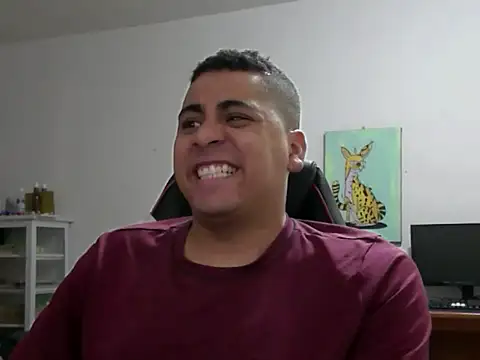 Snapshot of ElferXXX chatting on February 11, 11:43 pm ElferXXX online show from February 11, 11:43 pm