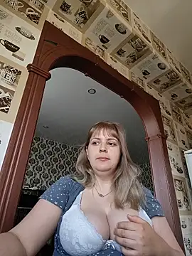 Lady nice cat online show from June 5, 3:13 am
