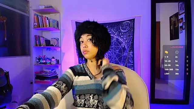 ela 0 online show from March 25, 9:04 am