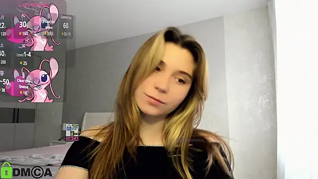 Snapshot of SweetMonicka chatting on December 21, 9:01 am SweetMonicka online show from December 21, 9:01 am