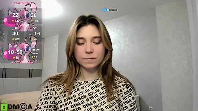 Snapshot of SweetMonicka chatting on January 2, 4:56 pm SweetMonicka online show from January 2, 4:56 pm