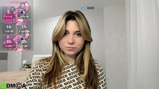 Snapshot of SweetMonicka chatting on January 9, 5:11 pm SweetMonicka online show from January 9, 5:11 pm