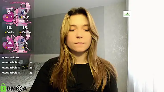 Snapshot of SweetMonicka chatting on January 16, 11:37 am SweetMonicka online show from January 16, 11:37 am