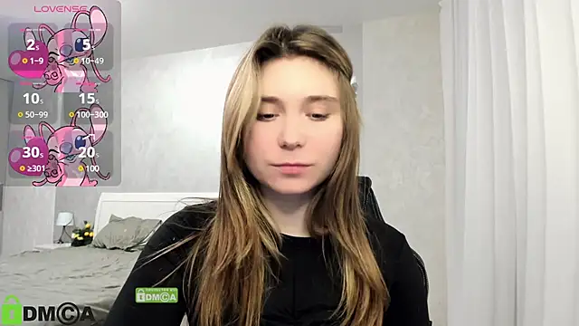 Snapshot of SweetMonicka chatting on January 17, 6:02 pm SweetMonicka online show from January 17, 6:02 pm