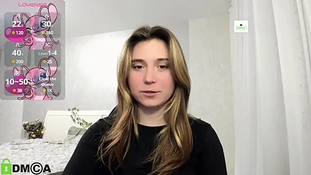 Snapshot of SweetMonicka chatting on February 13, 6:38 pm SweetMonicka online show from February 13, 6:38 pm