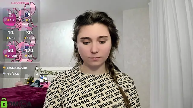 Snapshot of SweetMonicka chatting on February 21, 6:37 pm SweetMonicka online show from February 21, 6:37 pm