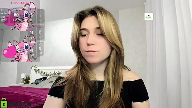 Snapshot of SweetMonicka chatting on February 24, 4:26 pm SweetMonicka online show from February 24, 4:26 pm