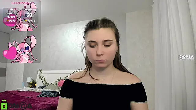 Snapshot of SweetMonicka chatting on February 28, 5:37 pm SweetMonicka online show from February 28, 5:37 pm