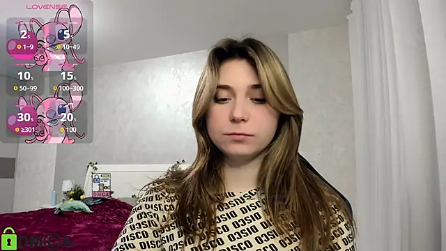 Snapshot of SweetMonicka chatting on March 2, 5:14 pm SweetMonicka online show from March 2, 5:14 pm