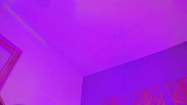 Snapshot of majo_rosse_ chatting on May 28, 7:33 pm majo rosse online show from May 28, 7:33 pm
