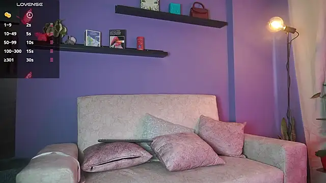 Snapshot of roselinedior chatting on June 26, 10:36 pm roselinedior online show from June 26, 10:36 pm