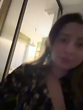 curvyflawless online show from April 16, 3:57 pm