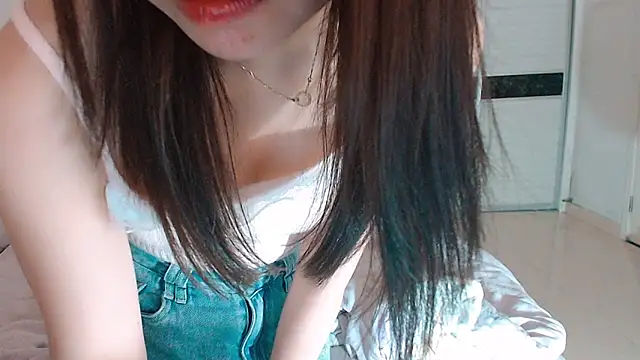 -Lucky Girl online show from June 3, 2:25 am