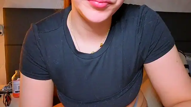 Sweetninaaa online show from May 26, 12:45 pm