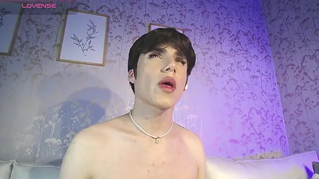 Snapshot of ChristianM_18 chatting on March 7, 9:40 am ChristianM 18 online show from March 7, 9:40 am