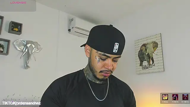 JordanSmiith  online show from January 16, 8:46 pm