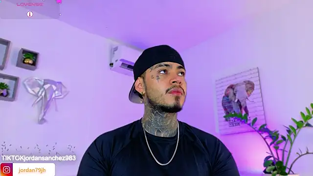 JordanSmiith  online show from March 19, 8:24 pm