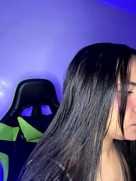 leila 22 online show from December 21, 11:39 am