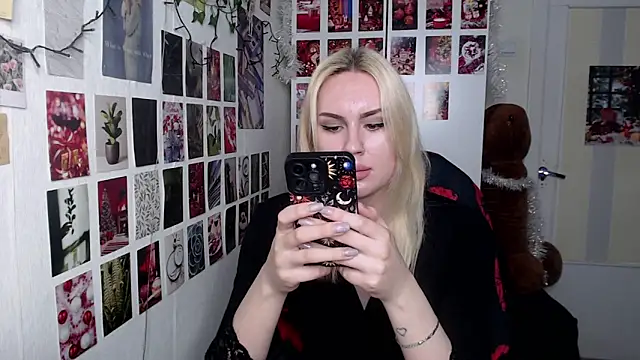 CapriScorpion online show from December 21, 2:35 pm