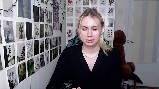 CapriScorpion online show from February 15, 2:14 pm